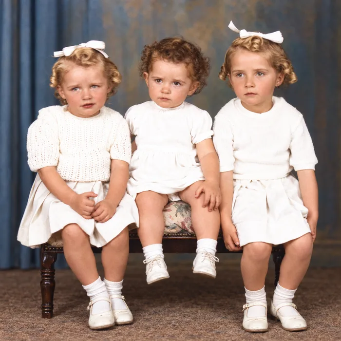 Gail Bette & Hazel in 40s
